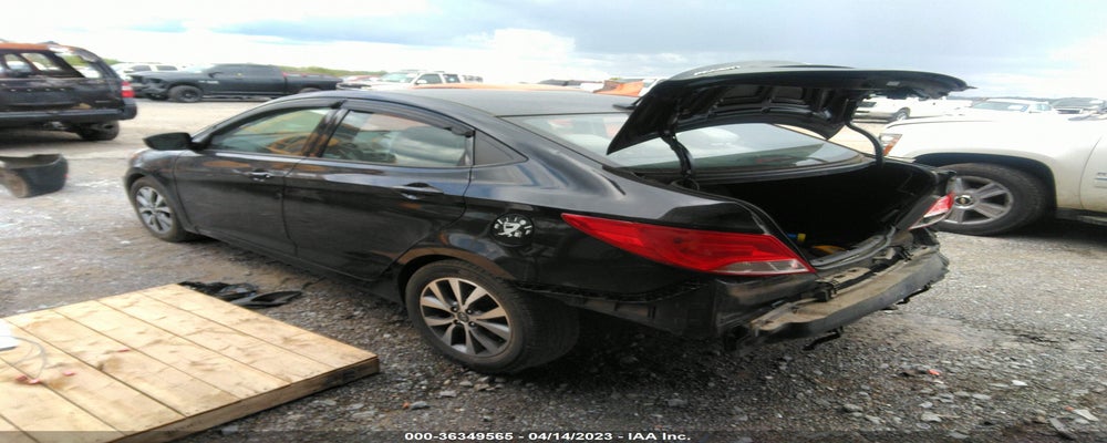 KMHCT4AE0HU284400 2017 HYUNDAI ACCENT photo no. 3