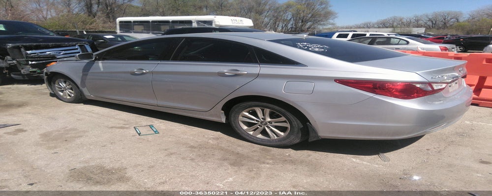 5NPEB4AC2CH480257 2012 HYUNDAI SONATA photo no. 3