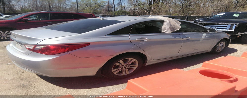 5NPEB4AC2CH480257 2012 HYUNDAI SONATA photo no. 4