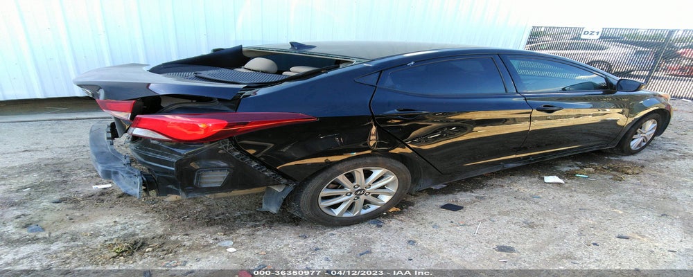 5NPDH4AE8FH583568 2015 HYUNDAI ELANTRA photo no. 4