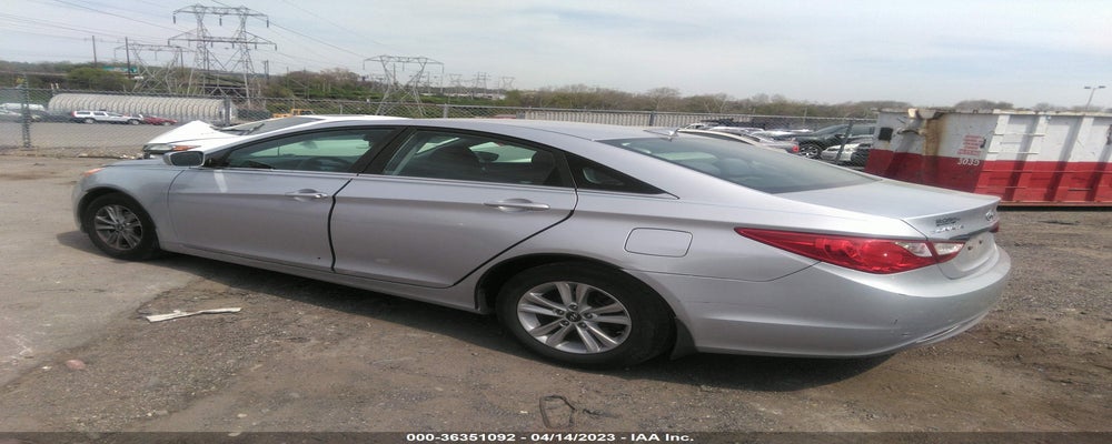 5NPEB4AC8DH803406 2013 HYUNDAI SONATA photo no. 3