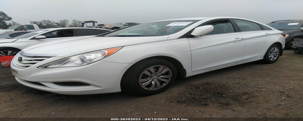 5NPEB4AC7DH522021 2013 HYUNDAI SONATA photo no. 2