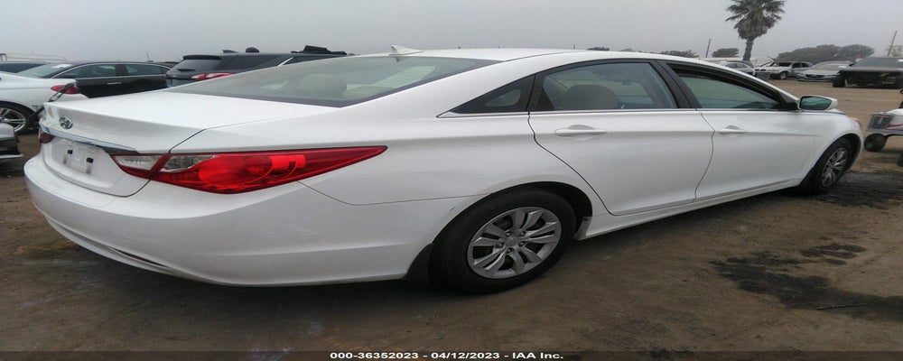 5NPEB4AC7DH522021 2013 HYUNDAI SONATA photo no. 4