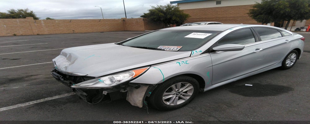 5NPEB4AC4EH861918 2014 HYUNDAI SONATA photo no. 2