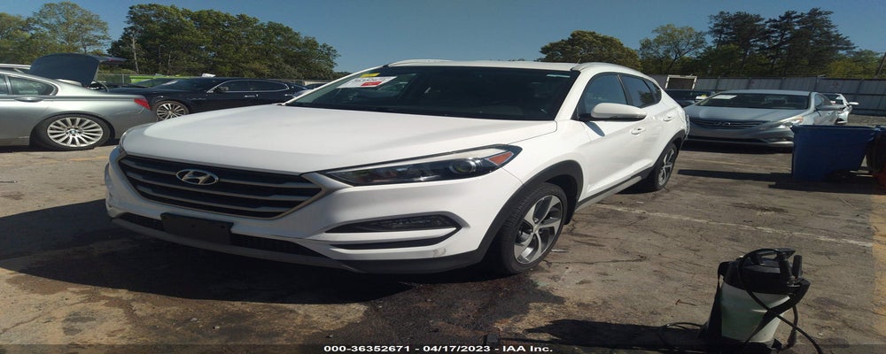 KM8J3CA27HU379429 2017 HYUNDAI TUCSON photo no. 2