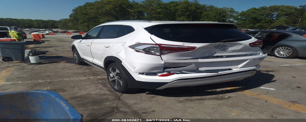 KM8J3CA27HU379429 2017 HYUNDAI TUCSON photo no. 3