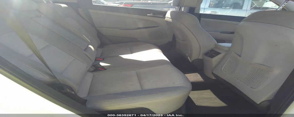 KM8J3CA27HU379429 2017 HYUNDAI TUCSON photo no. 8