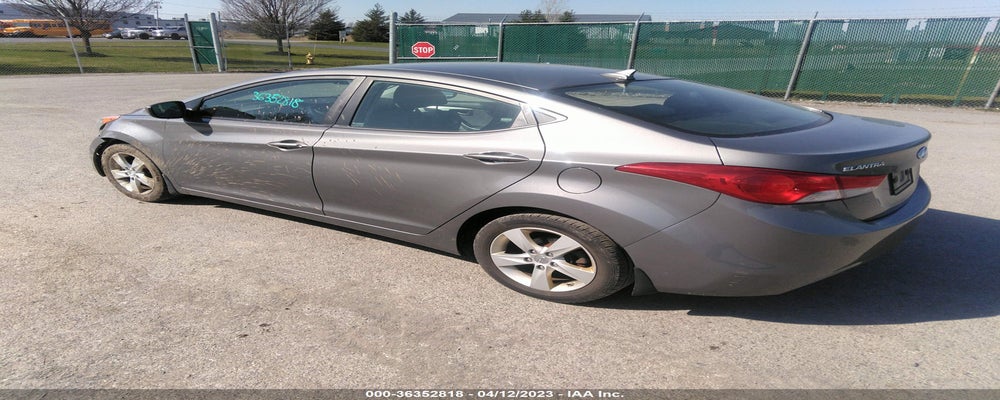 5NPDH4AE8DH159532 2013 HYUNDAI ELANTRA photo no. 3