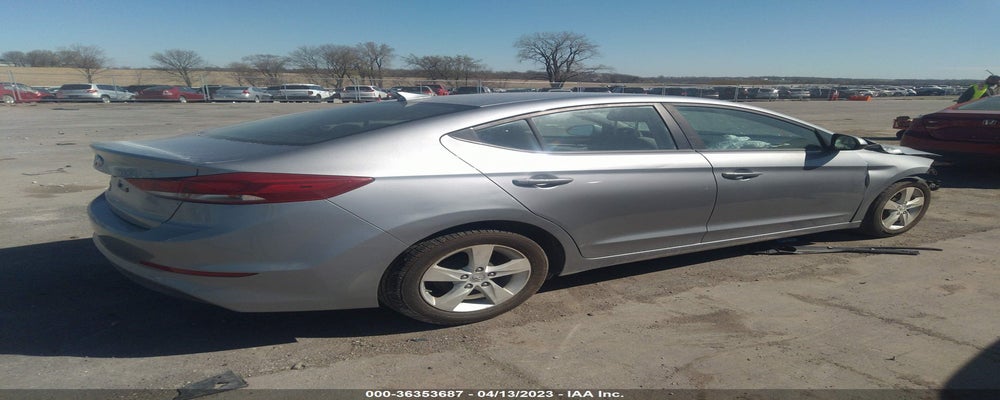 5NPD74LF8HH192156 2017 HYUNDAI ELANTRA photo no. 4
