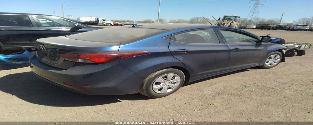 5NPDH4AEXGH682944 2016 HYUNDAI ELANTRA photo no. 4