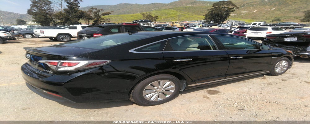 KMHE24L15HA046811 2017 HYUNDAI SONATA HYBRID photo no. 4
