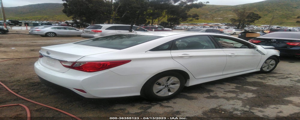 5NPEB4AC3EH824164 2014 HYUNDAI SONATA photo no. 4