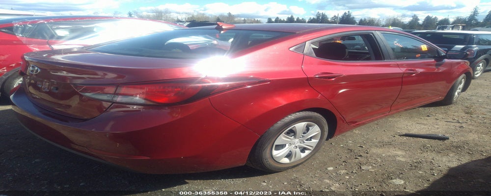 5NPDH4AE1GH701008 2016 HYUNDAI ELANTRA photo no. 4