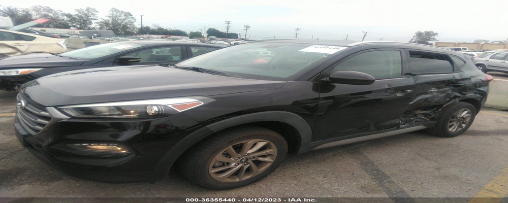 KM8J33A48HU276084 2017 HYUNDAI TUCSON photo no. 2