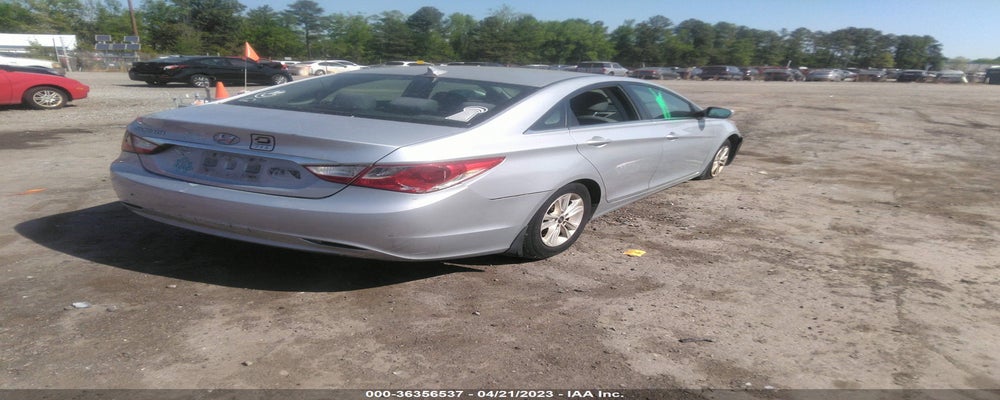 5NPEB4AC4BH269205 2011 HYUNDAI SONATA photo no. 4