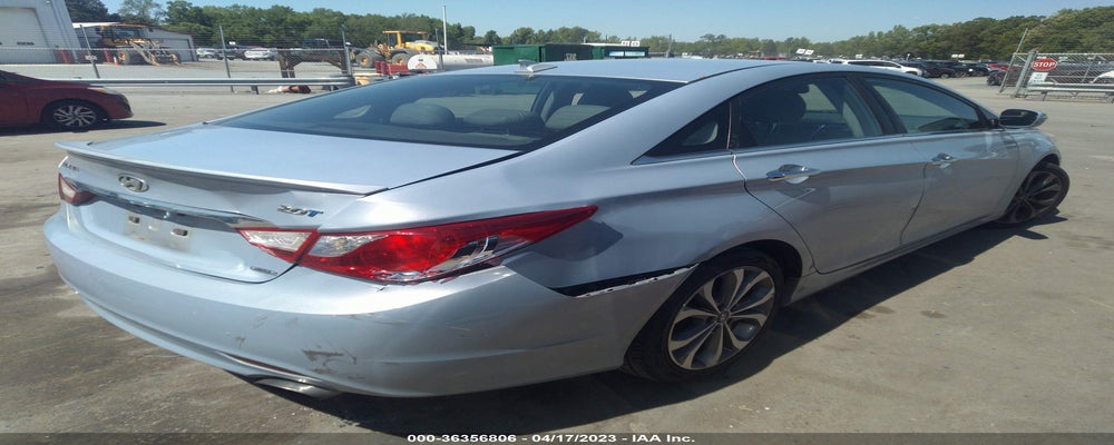 5NPEC4AB2DH604775 2013 HYUNDAI SONATA photo no. 4