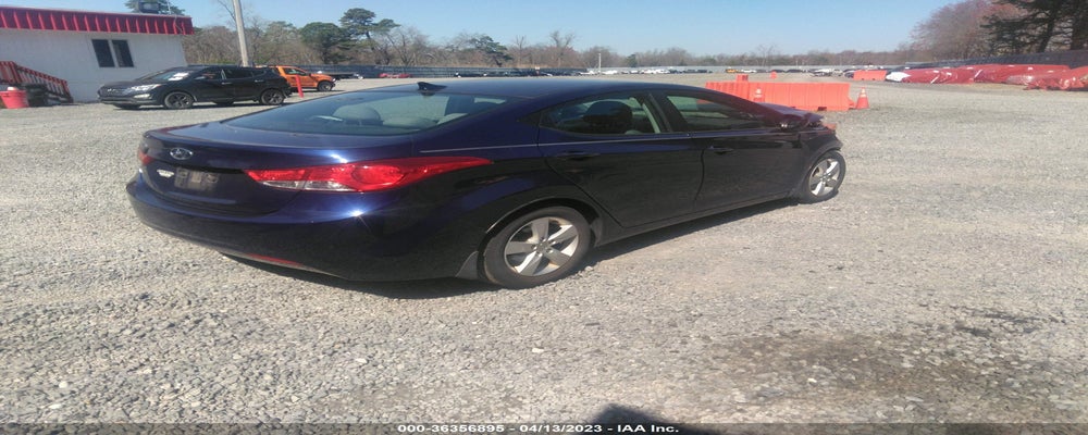 5NPDH4AE8DH374859 2013 HYUNDAI ELANTRA photo no. 4