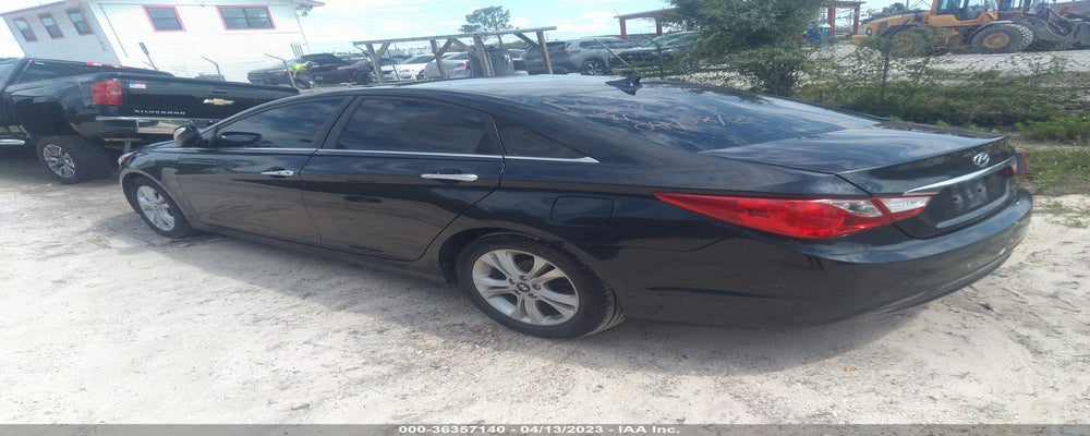 5NPEC4AC5BH260025 2011 HYUNDAI SONATA photo no. 3