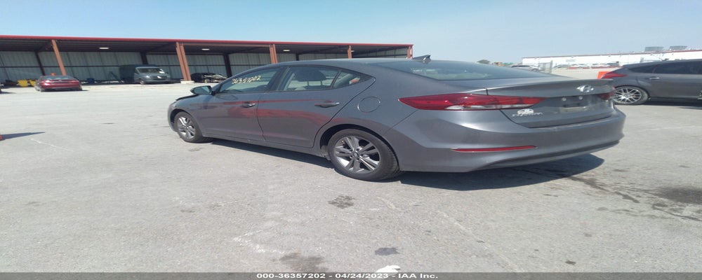KMHD84LF0HU180033 2017 HYUNDAI ELANTRA photo no. 3