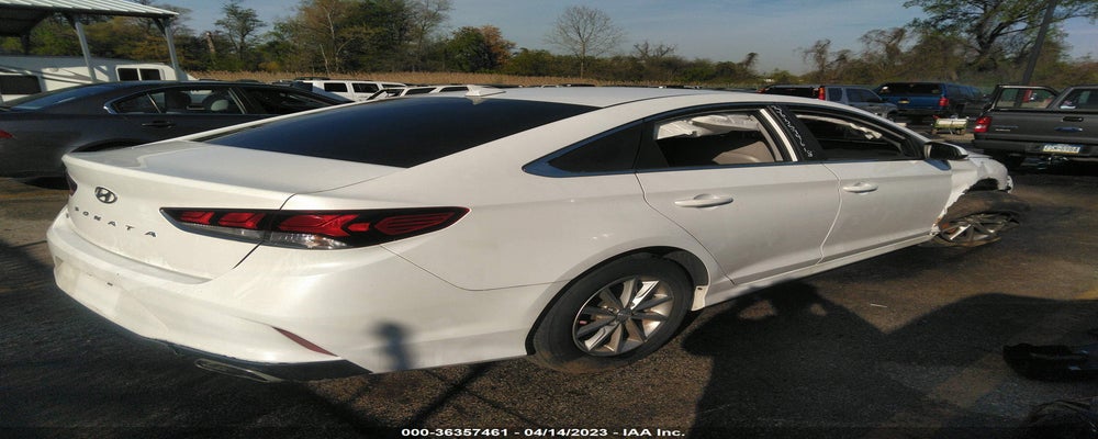 5NPE24AFXJH669228 2018 HYUNDAI SONATA photo no. 4
