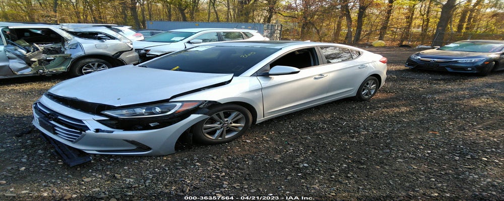 5NPD84LF7HH158836 2017 HYUNDAI ELANTRA photo no. 2