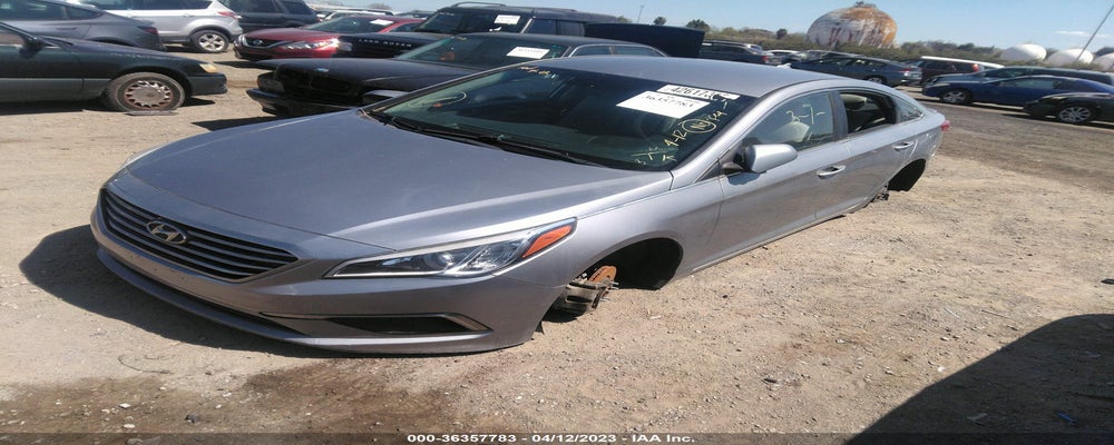 5NPE24AFXHH577434 2017 HYUNDAI SONATA photo no. 2