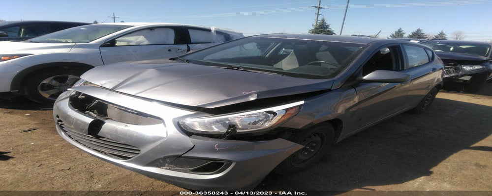 KMHCT5AE6FU208117 2015 HYUNDAI ACCENT photo no. 2