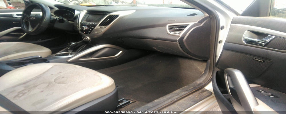 KMHTC6AD8CU066846 2012 HYUNDAI VELOSTER photo no. 5