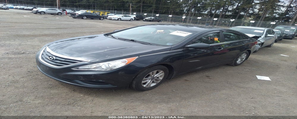 5NPEB4AC8BH008045 2011 HYUNDAI SONATA photo no. 2