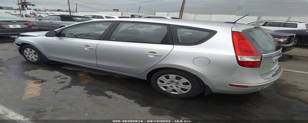 KMHDB8AE8AU061512 2010 HYUNDAI ELANTRA TOURING photo no. 3