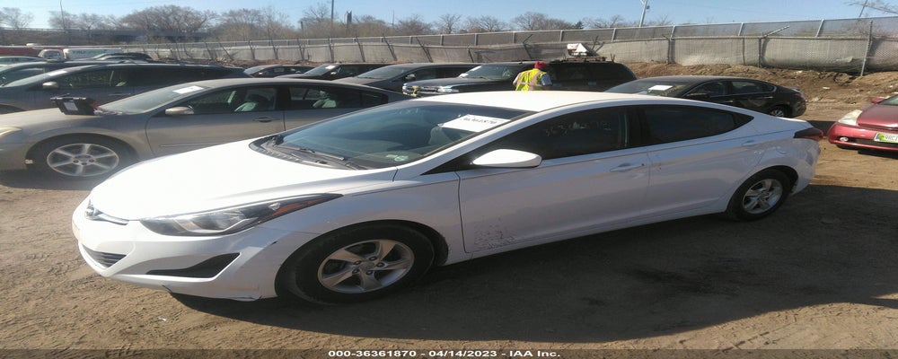 5NPDH4AE9FH565645 2015 HYUNDAI ELANTRA photo no. 2