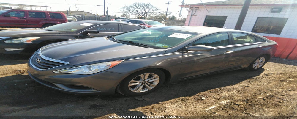 5NPEB4AC9BH263934 2011 HYUNDAI SONATA photo no. 2