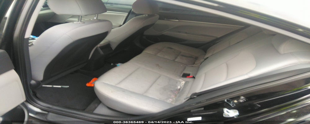 KMHD74LF6HU118090 2017 HYUNDAI ELANTRA photo no. 8