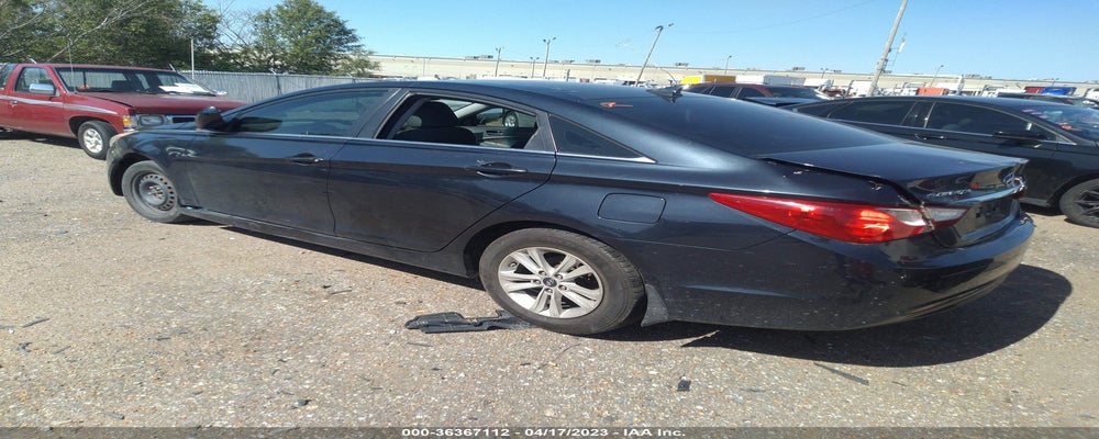 5NPEB4AC6BH168666 2011 HYUNDAI SONATA photo no. 3