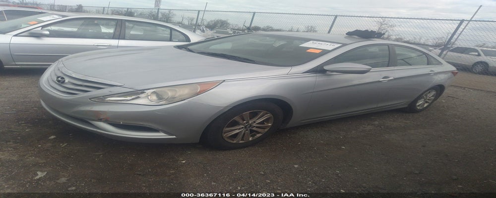 5NPEB4AC6BH135053 2011 HYUNDAI SONATA photo no. 2