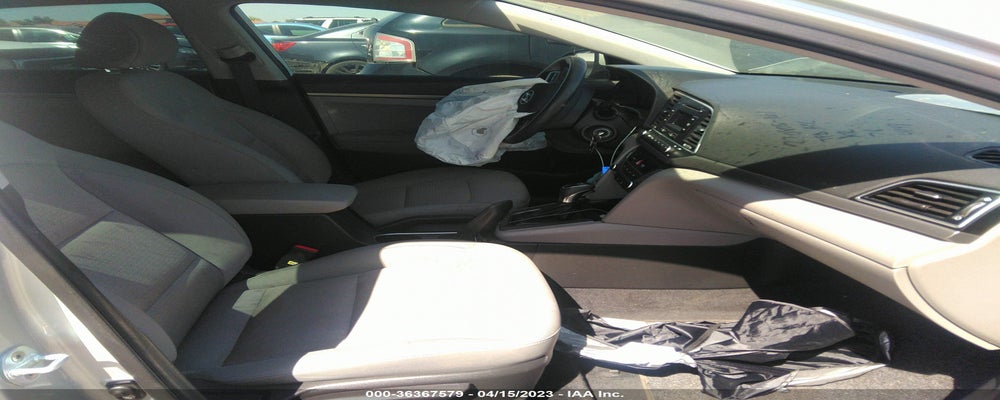 KMHD74LF0HU084048 2017 HYUNDAI ELANTRA photo no. 5