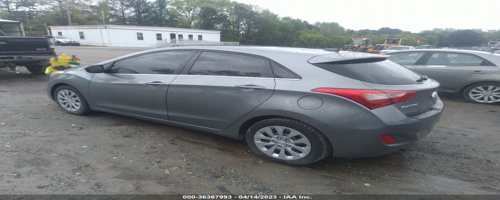 KMHD35LH1HU372549 2017 HYUNDAI ELANTRA GT photo no. 3