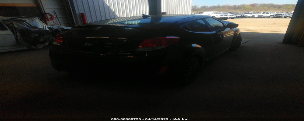 KMHTC6AD9HU312097 2017 HYUNDAI VELOSTER photo no. 4