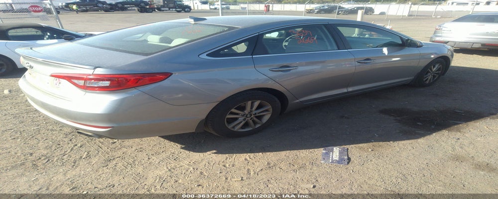 5NPE24AF7GH303140 2016 HYUNDAI SONATA photo no. 4