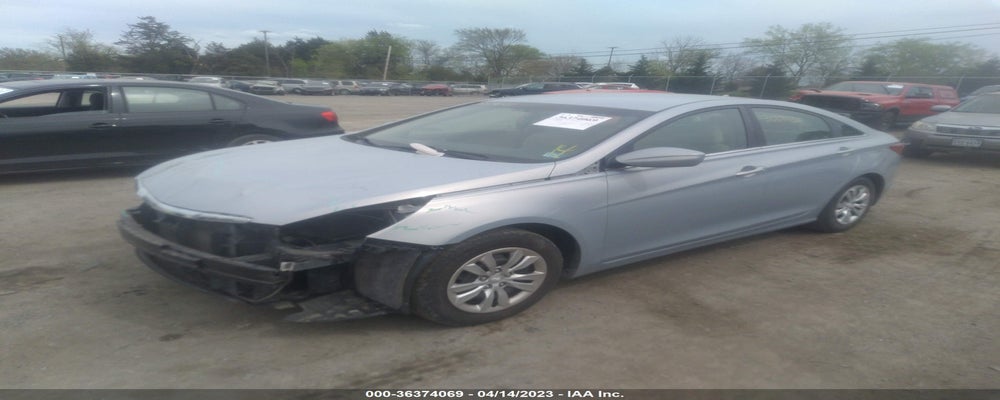 5NPEB4ACXBH271962 2011 HYUNDAI SONATA photo no. 2