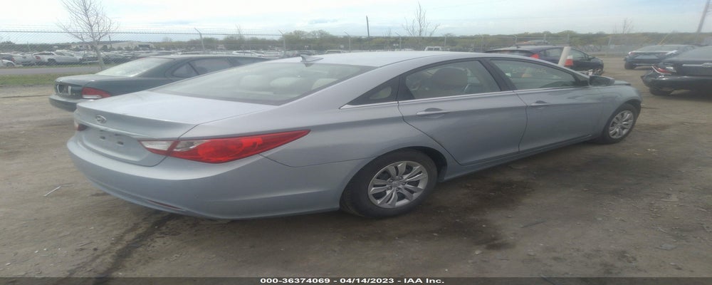 5NPEB4ACXBH271962 2011 HYUNDAI SONATA photo no. 4