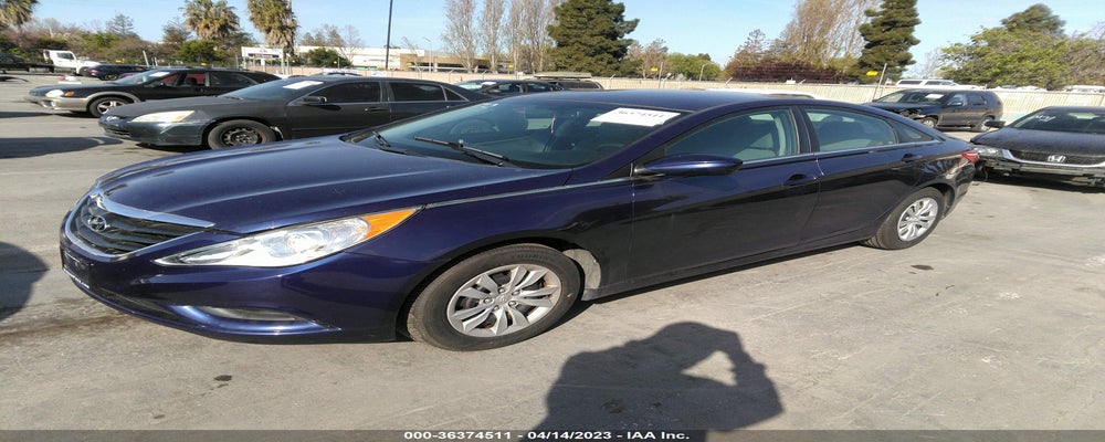 5NPEB4AC0DH602051 2013 HYUNDAI SONATA photo no. 2