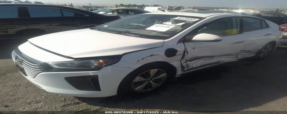 KMHC75LDXJU098335 2018 HYUNDAI IONIQ PLUG-IN HYBRID photo no. 2