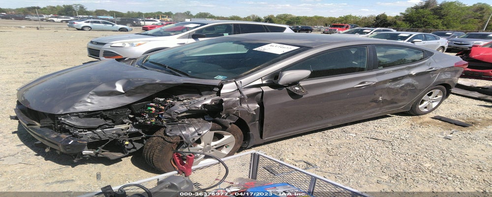5NPDH4AEXDH389038 2013 HYUNDAI ELANTRA photo no. 2