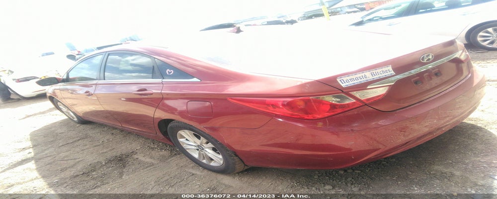 5NPEB4ACXBH283299 2011 HYUNDAI SONATA photo no. 3