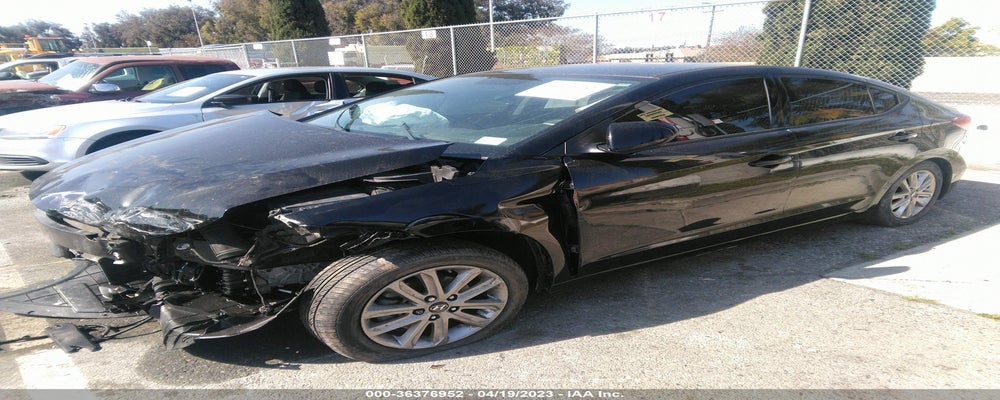5NPD84LF4JH296016 2018 HYUNDAI ELANTRA photo no. 2