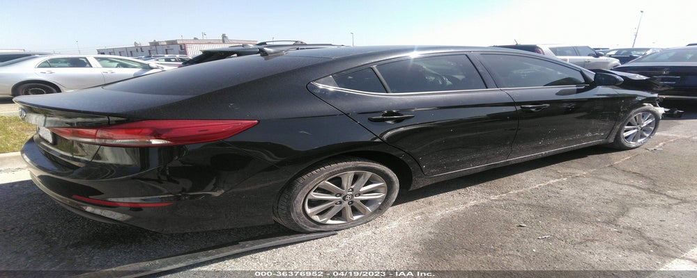 5NPD84LF4JH296016 2018 HYUNDAI ELANTRA photo no. 4