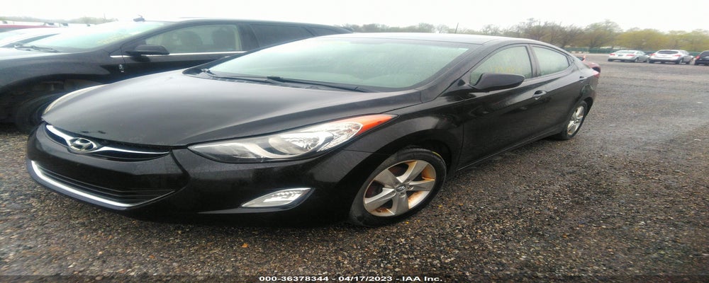 KMHDH4AE3DU864028 2013 HYUNDAI ELANTRA photo no. 2