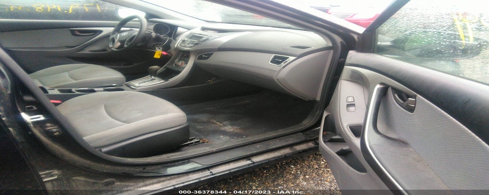 KMHDH4AE3DU864028 2013 HYUNDAI ELANTRA photo no. 5