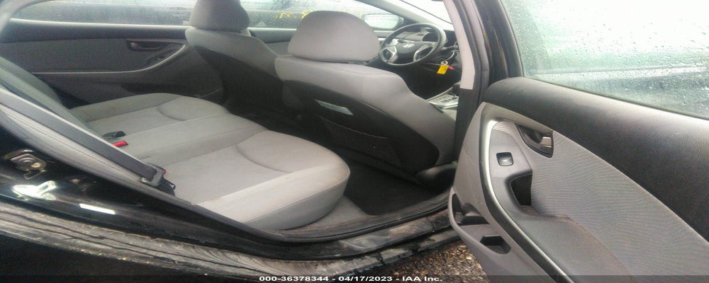 KMHDH4AE3DU864028 2013 HYUNDAI ELANTRA photo no. 8